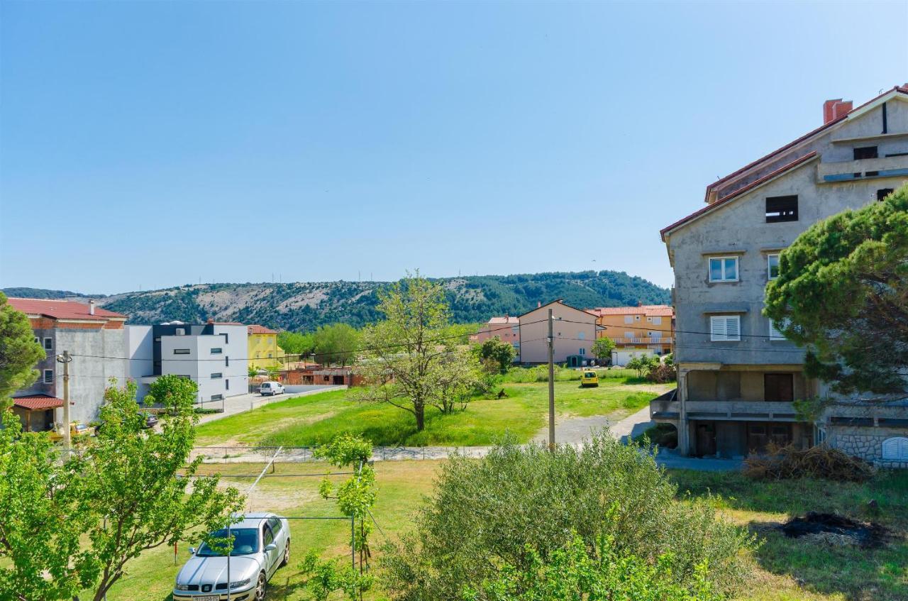 Apartments Anica F Lopar Esterno foto