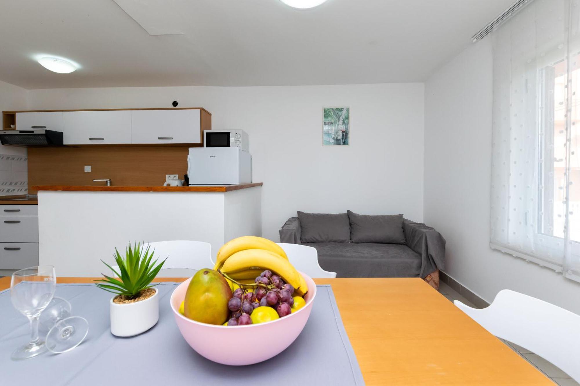 Apartments Anica F Lopar Esterno foto