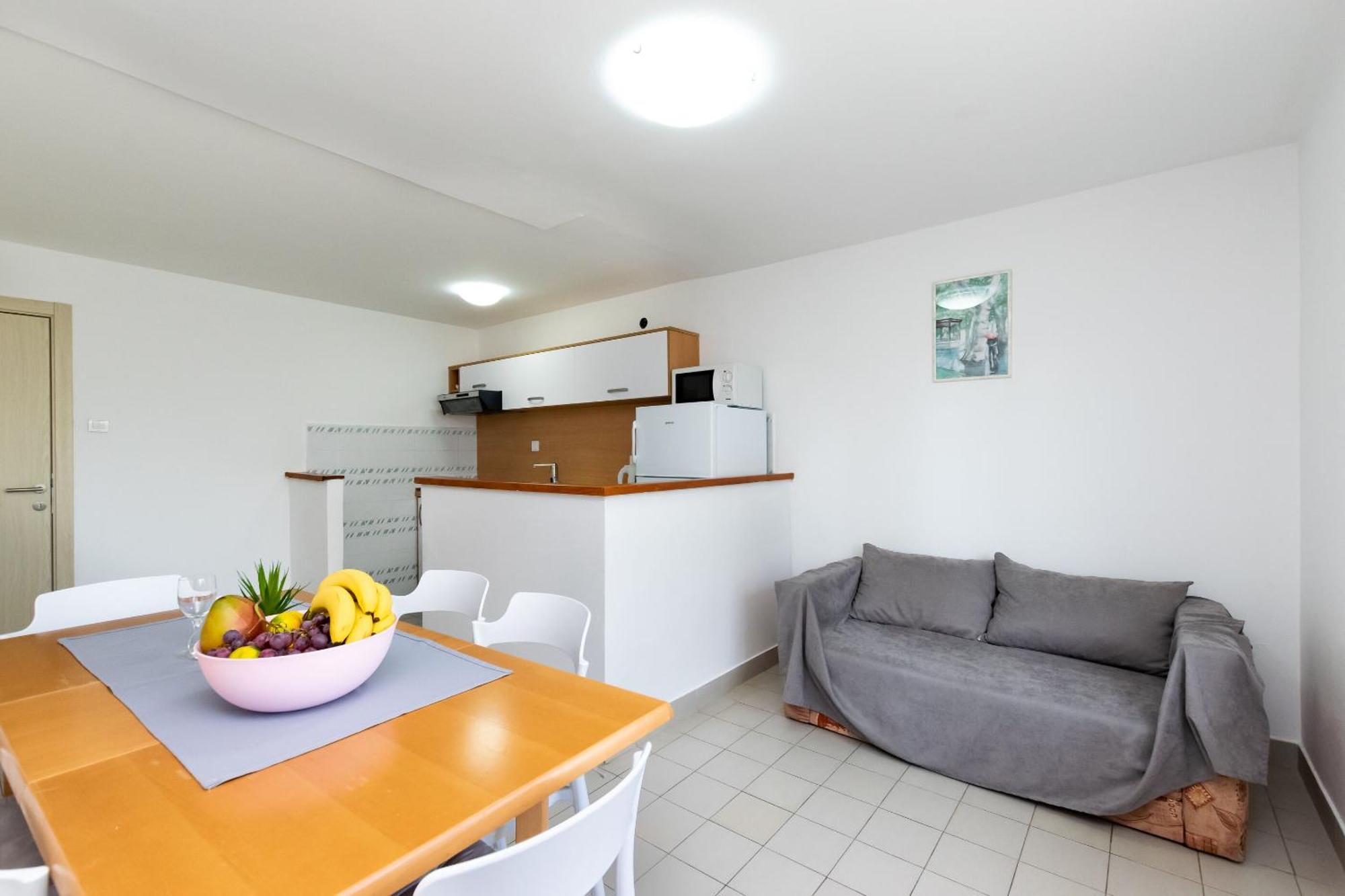 Apartments Anica F Lopar Esterno foto